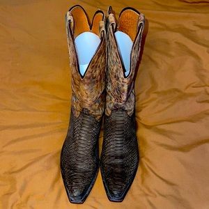 Python cheetah print boot👢.